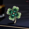 Leaf brooch