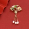 3 pearl drop brooch