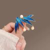 Web brooch